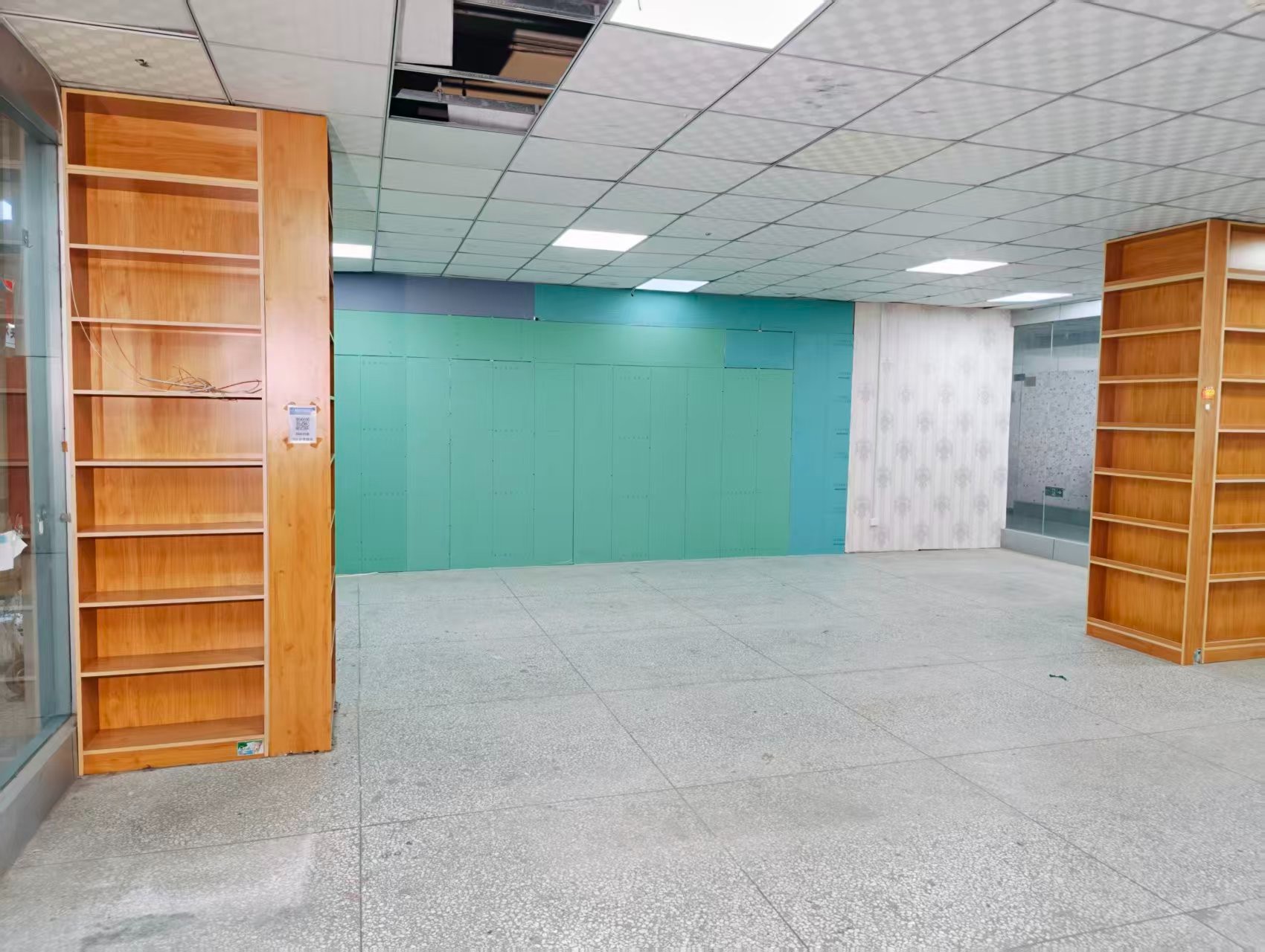 华美立家新丝路建材家居广场入驻企业案例 AI企业案例 园区合作案例 产业生态案例 企业成长案例 合作伙伴展示